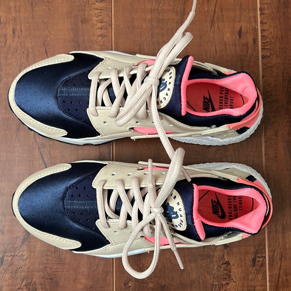 Nike huarache sneakers